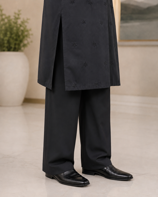 Black Embroidered Kurta Pajama