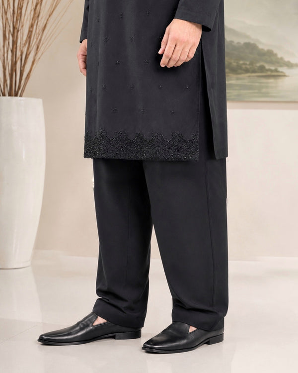 Black Embroidered Kurta Pajama